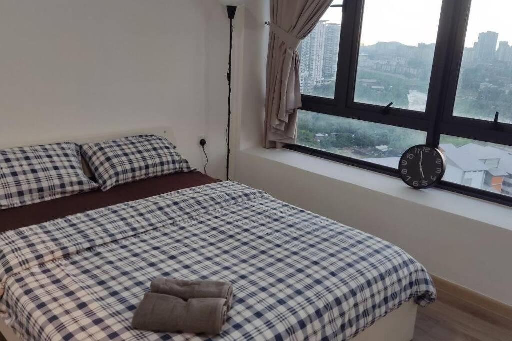 Comfort Bedroom @ Aera Residence Petaling Jaya Esterno foto